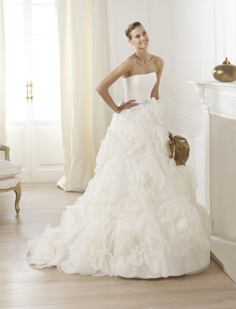 Provanias 2014 gelinlik modelleri