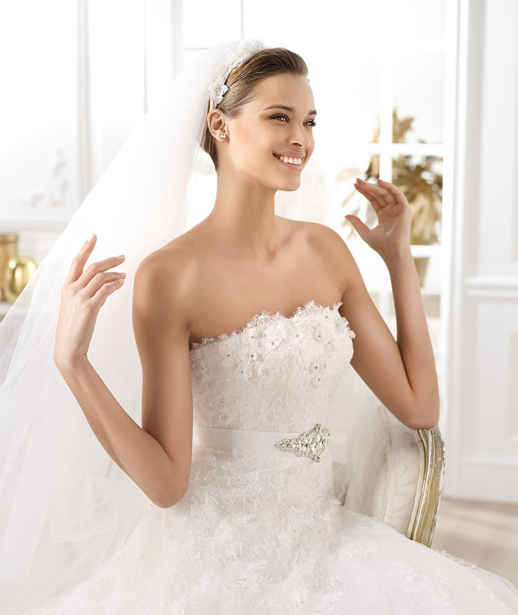 Provanias 2014 gelinlik modelleri