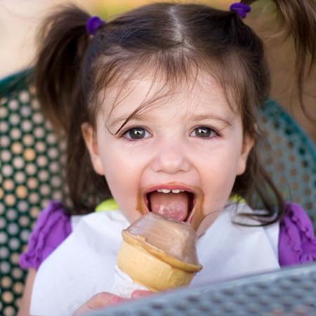 Çocukların yaz aşkı dondurma