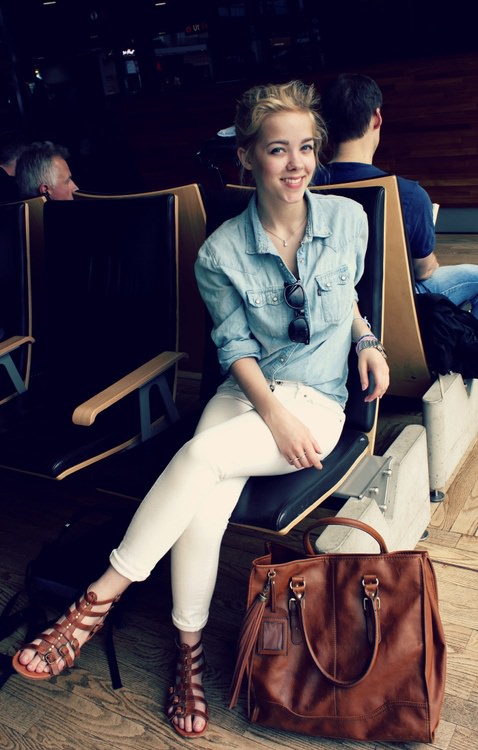 Beyaz pantolon kombinleri