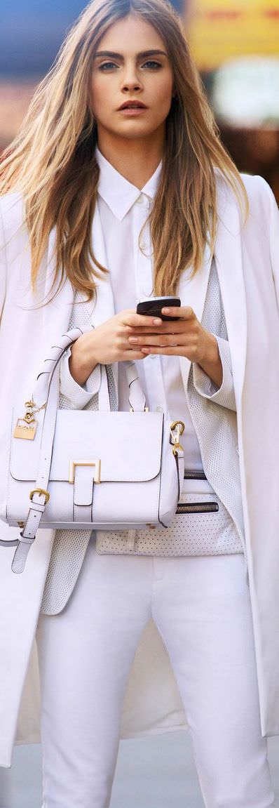 Beyaz pantolon kombinleri