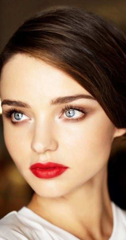 Göz tipinize göre makyaj stilleri
