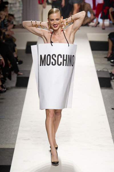 Moschino 2014 İlkbahar koleksiyonu