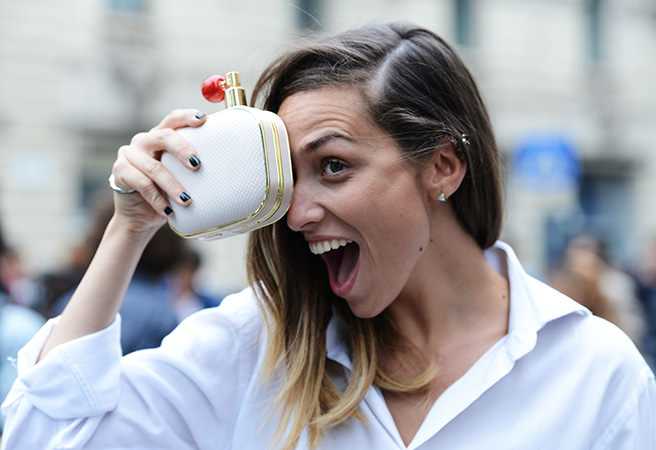 Milano sokaklarında ilginç aksesuarlar