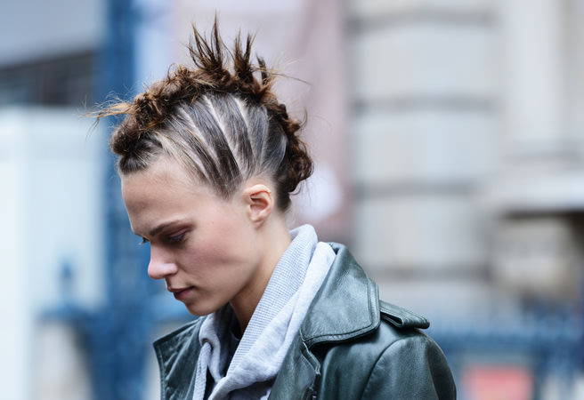 Milano sokaklarında ilginç aksesuarlar