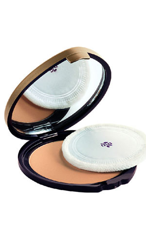 Her kadının çantasında bulunması gerekenler