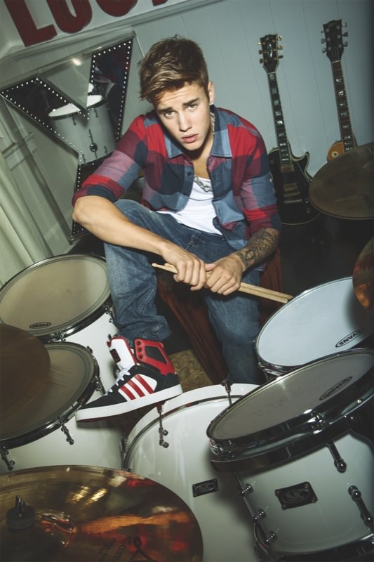 Justin Adidas Neo'nun kataloğunda