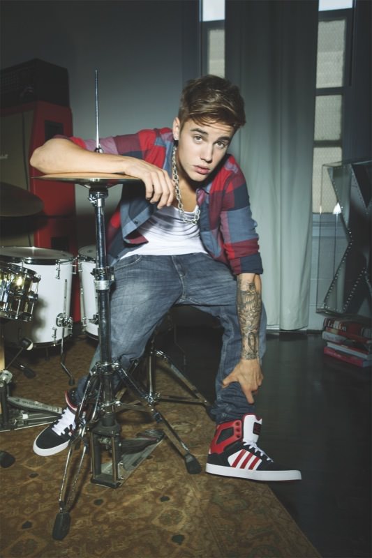 Justin Adidas Neo'nun kataloğunda