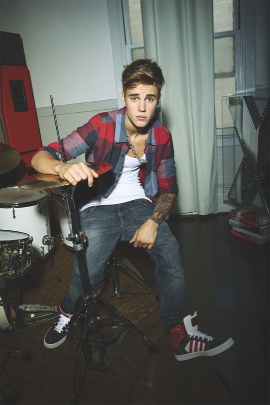 Justin Adidas Neo'nun kataloğunda