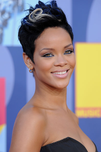 Rihanna'nın saç değişimi