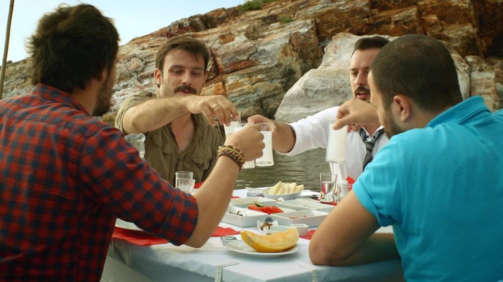 "Arkadaşlar Arasında" 20 Aralık'ta vizyonda!