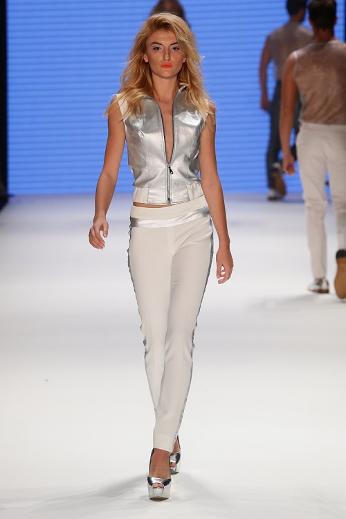 14 Şubat'ta Hakan Akkaya'nın tasarım tutkusuyla aşkınızı ateşleyin!