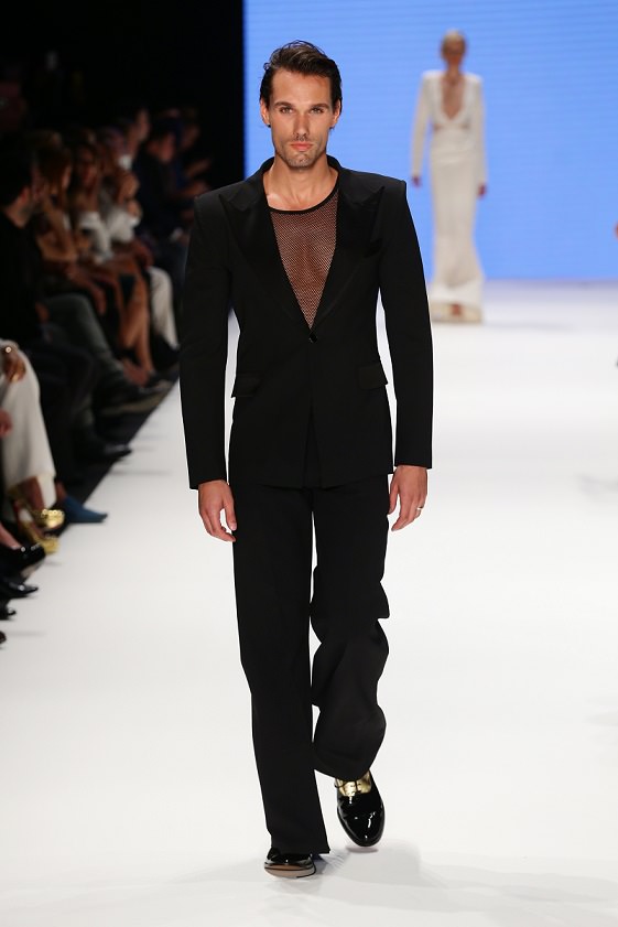 14 Şubat'ta Hakan Akkaya'nın tasarım tutkusuyla aşkınızı ateşleyin!