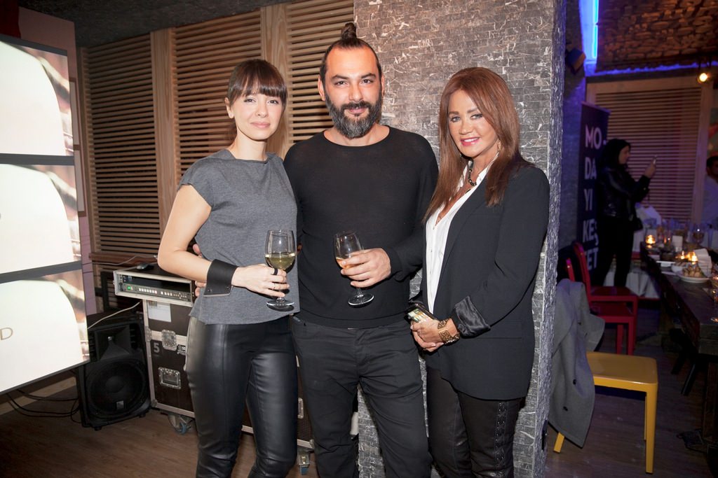 Ayşe Özyılmazel yeni şarkısını "Nefis" bir partiyle tanıttı!