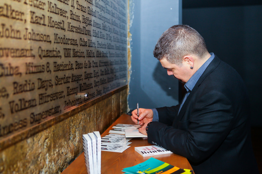 Özür dileriz parti de yaptık!