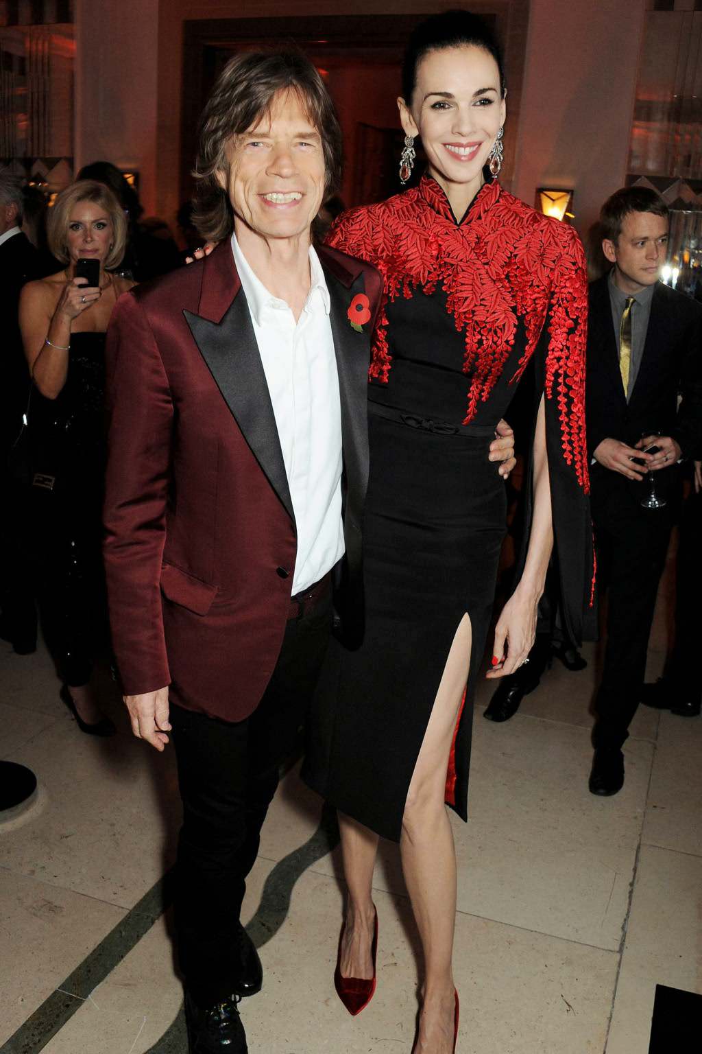 Mick Jagger'ın eşi L'Wren Scott hayatını kaybetti