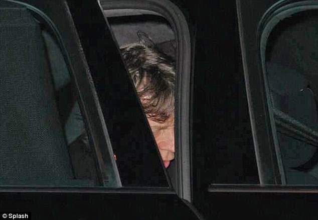 Mick Jagger'ın eşi L'Wren Scott hayatını kaybetti