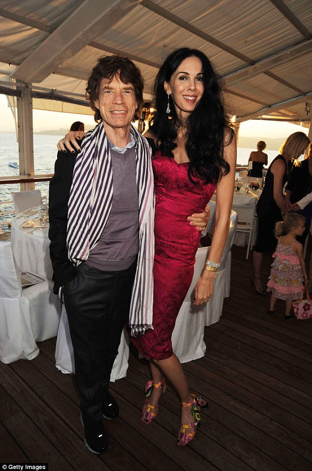 Mick Jagger'ın eşi L'Wren Scott hayatını kaybetti