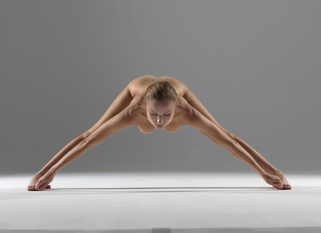 Dünyada çıplak yoga modası