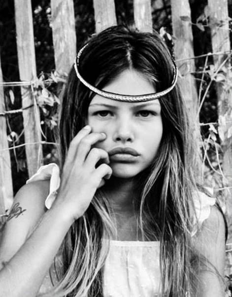 12 yaşındaki model Thylane Blondeau, yine tartışma konusu