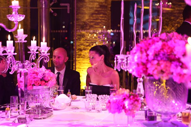 Adriana Lima, Veet partisi için Türkiye'deydi