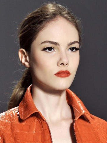 Dudaklarda turuncu etkisi