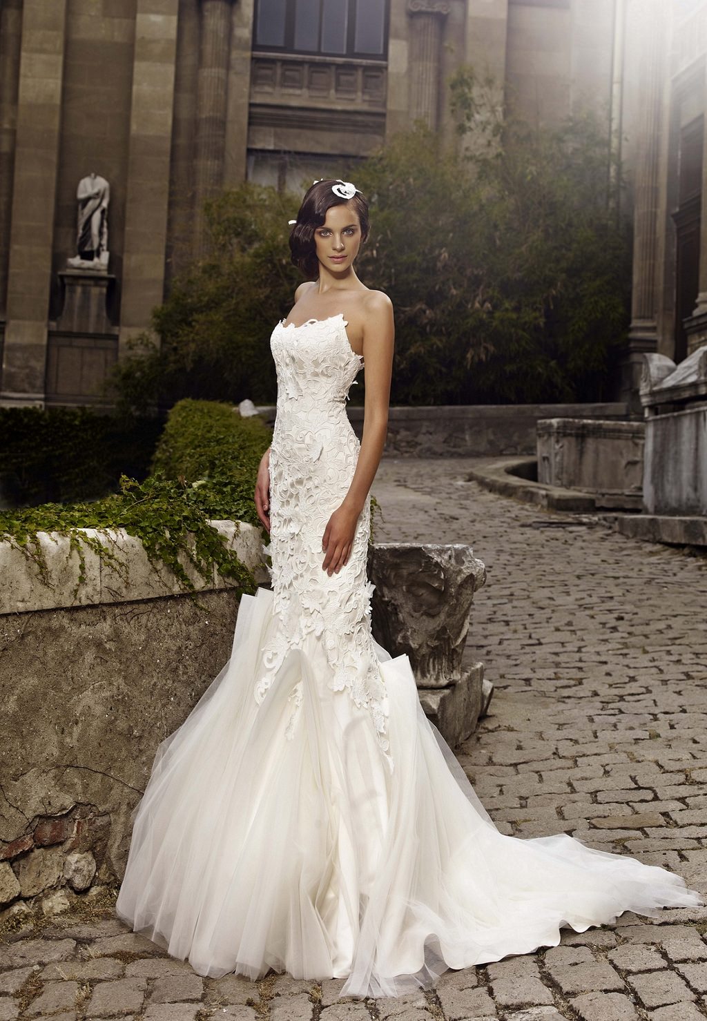 Akay Gelinlik'te yüzde 50'ye varan indirimler