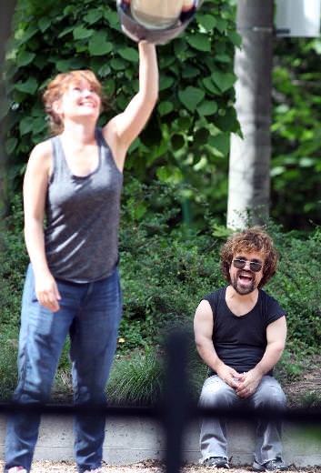 En karizmatik cüce baba: Peter Dinklage