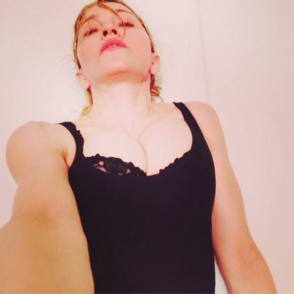 Selfie çılgınlığı Madonna'yı vurdu!