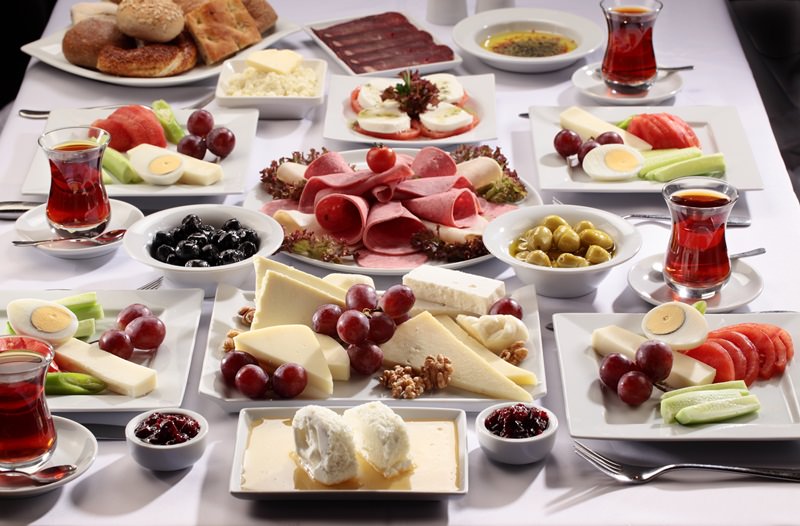 Uzun süre tok tutan 12 yiyecek