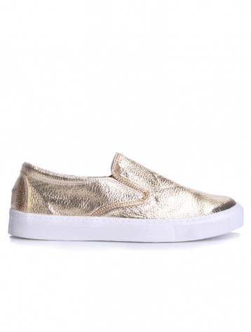 Rengarenk ayakkabılar Mecrea’da!