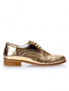 Rengarenk ayakkabılar Mecrea’da!