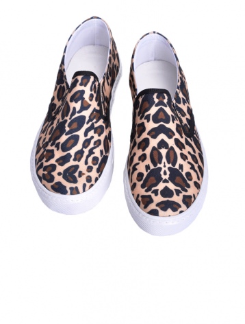 Rengarenk ayakkabılar Mecrea’da!