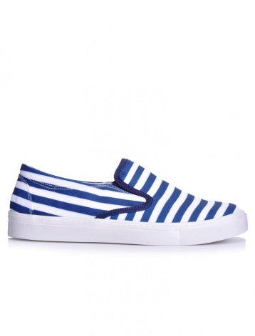 Rengarenk ayakkabılar Mecrea’da!