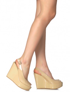 Rengarenk ayakkabılar Mecrea’da!