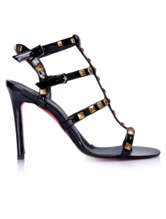 Rengarenk ayakkabılar Mecrea’da!