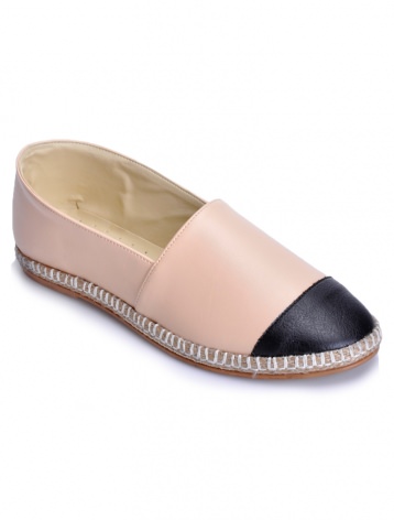 Rengarenk ayakkabılar Mecrea’da!