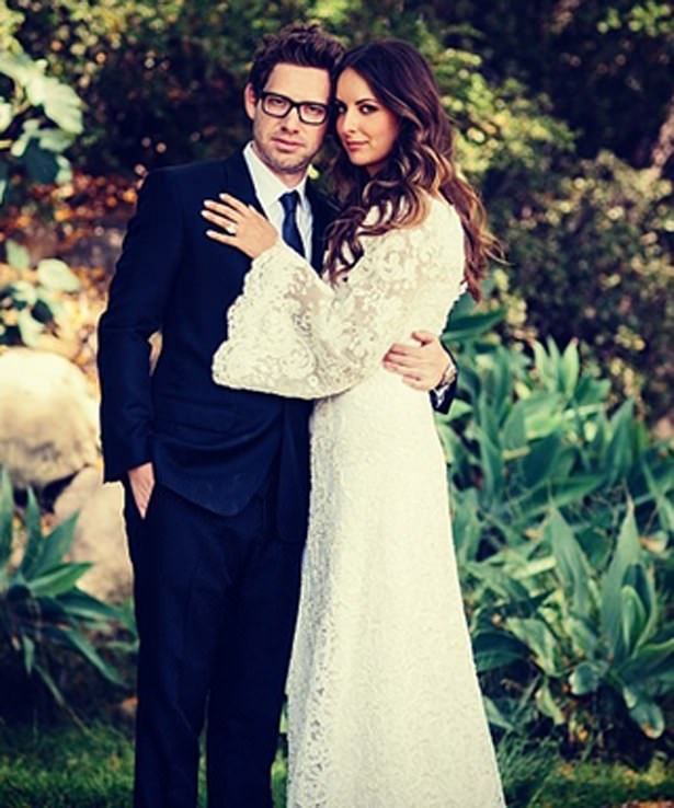 Mary Kate ve Ashley Olsen'dan ilk gelinlik!