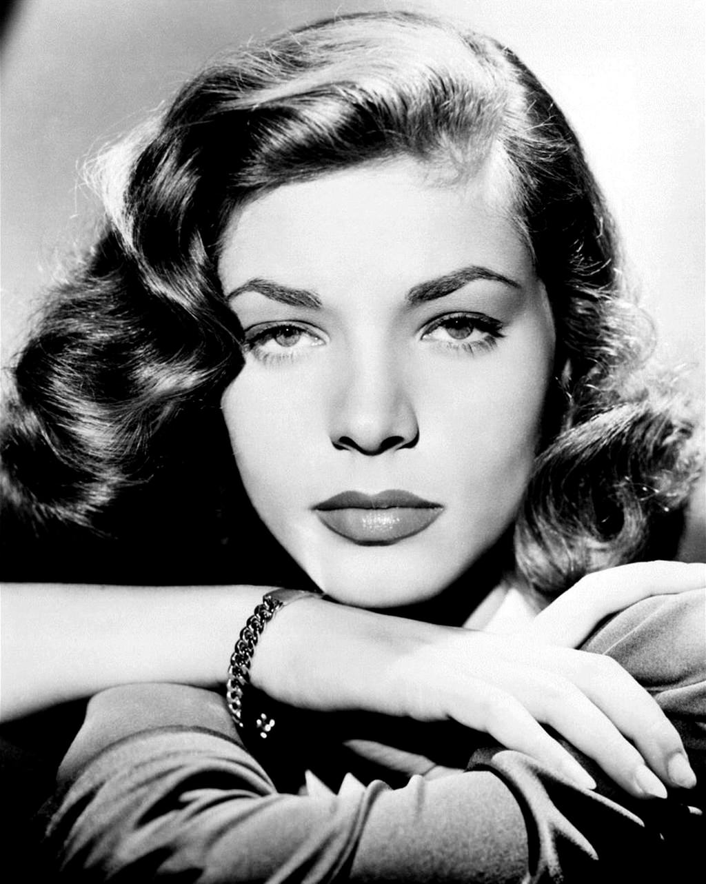 Hollywood'un ünlü ismi Lauren Bacall öldü