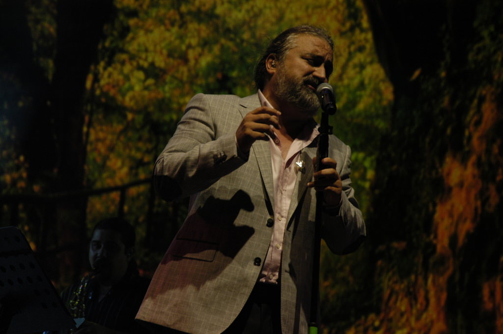 Karadeniz’in güçlü sesi Volkan Konak