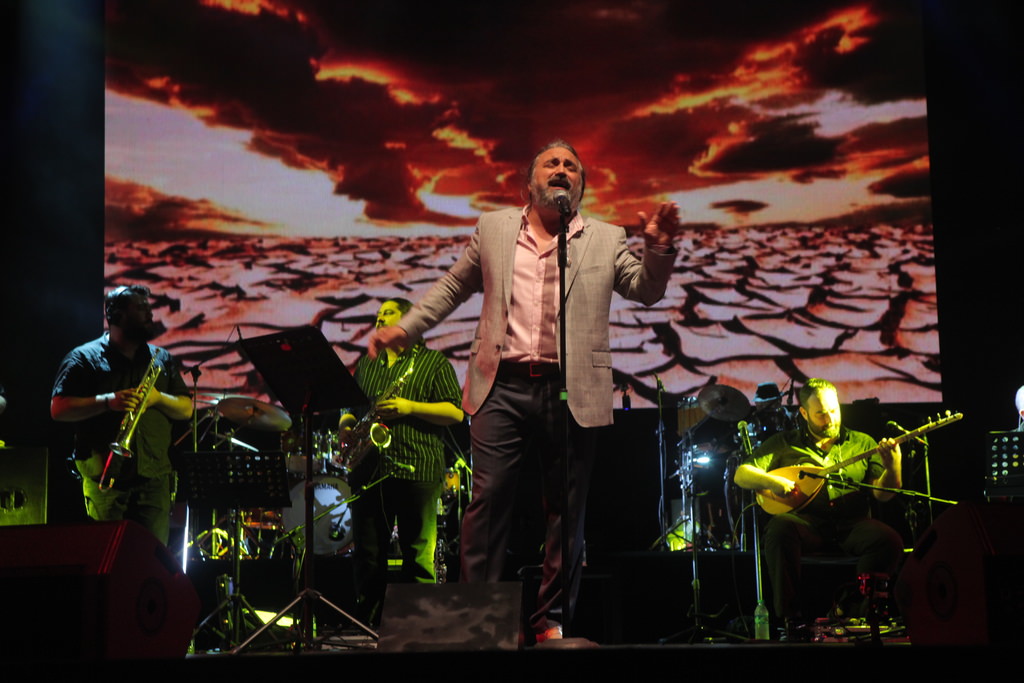 Karadeniz’in güçlü sesi Volkan Konak