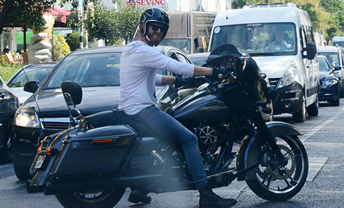 Kıvanç Tatlıtuğ'un yeni stili