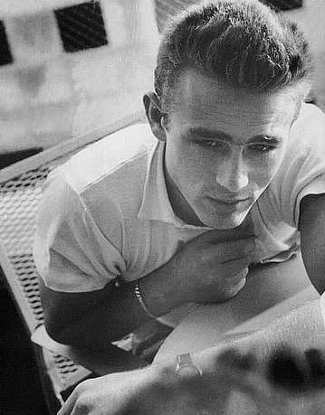 Bazı adamlar hızlıdır, asidir ve erken ölür... 