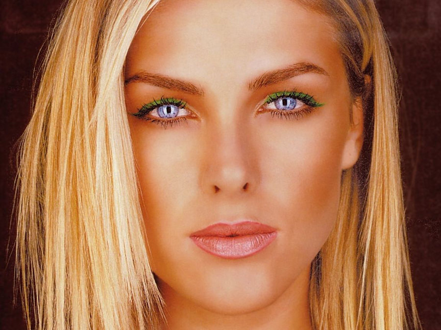 Dünyanın en uzun bacaklı top modeli Ana Hickmann: Kısa boylu erkekler beni etkiler