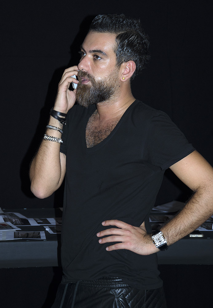 Hakan Akkaya backstage, MBFWI