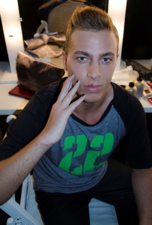 Hakan Akkaya backstage, MBFWI