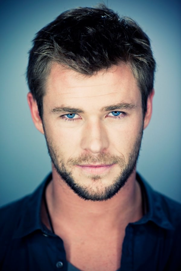 2014'ün en seksi erkeği Chris Hemsworth