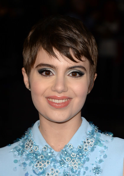 Metalik göz makyajı nasıl yapılır?