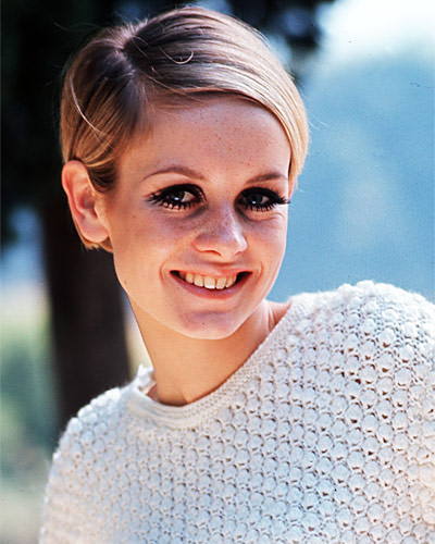 50 yıl sonra yeniden L'oreal'in yüzü: Twiggy