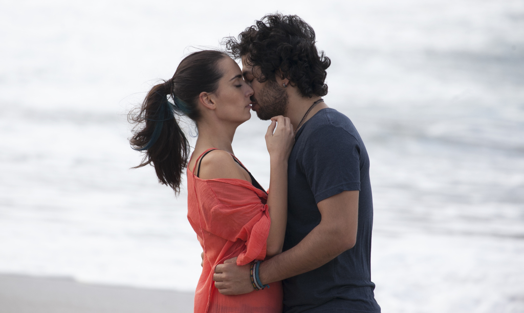 Aşk dediğin "Bir Varmış Bir Yokmuş" 